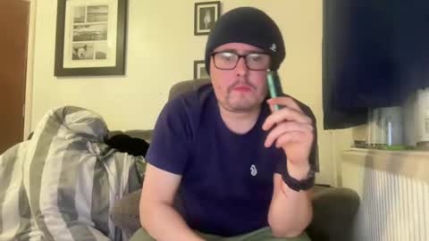 jonnybeeswax7376964133 online show from 12-04-25, 08:39