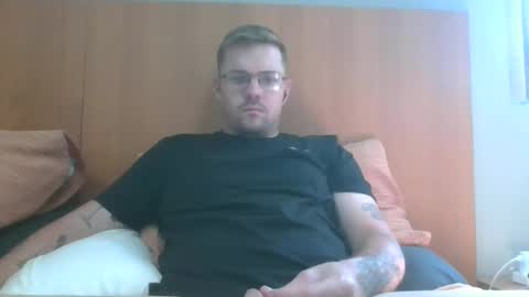 jonoy1995 online show from 01-06-25, 04:58