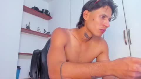 Snapshot of jonryder_ chatting on 03-19-26, 11:53 Ryder Jon online show from 03-19-26, 11:53