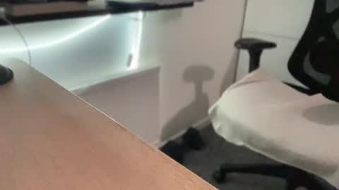 jonznow123 online show from 12-11-24, 01:28