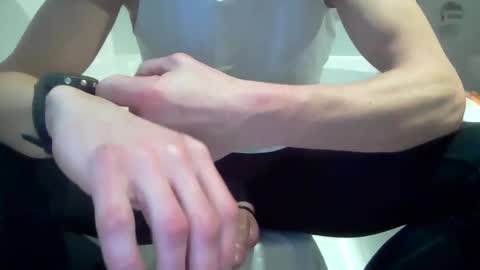 Snapshot of jordie198902 chatting on 12-18-25, 08:20 jordie198902 online show from 12-18-25, 08:20