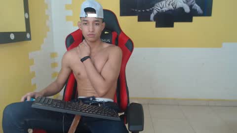 jose_sexycumm online show from 12-22-24, 08:14