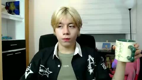 joseon_cute online show from 06-25-26, 01:16
