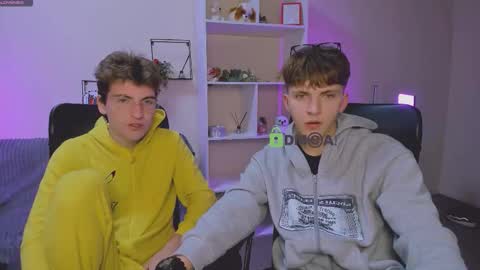 joseph_bear_ online show from 10-11-25, 07:01