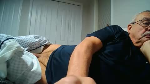 Snapshot of josephgr2021 chatting on 11-25-25, 02:17 josephgr2021 online show from 11-25-25, 02:17