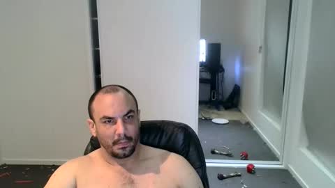 josh_aus333 online show from 10-10-25, 01:10