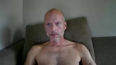 joshking2017 online show from 10-14-25, 03:02