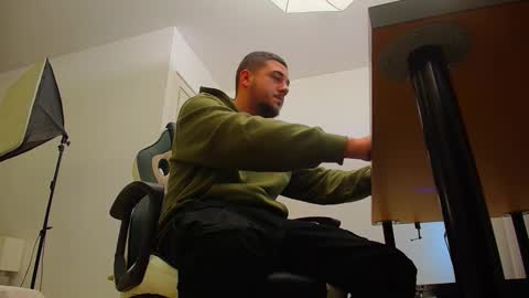 JoshKnight online show from 10-06-25, 05:05