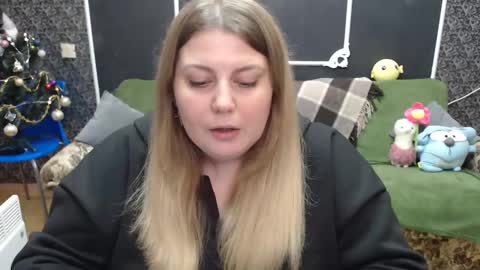 Snapshot of josiesun771 chatting on 12-29-24, 04:40 josiesun771 online show from 12-29-24, 04:40