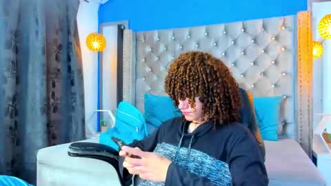 joss_shellby online show from 11-05-25, 01:22