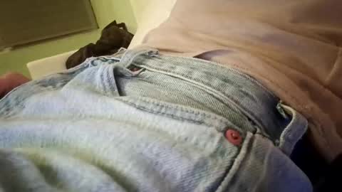 Snapshot of jovenduro84 chatting on 10-13-25, 07:03 jovenduro84 online show from 10-13-25, 07:03