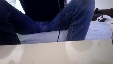 Snapshot of jovenduro84 chatting on 10-19-25, 10:05 jovenduro84 online show from 10-19-25, 10:05