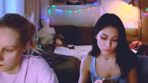 joy_keys online show from 12-21-24, 11:44