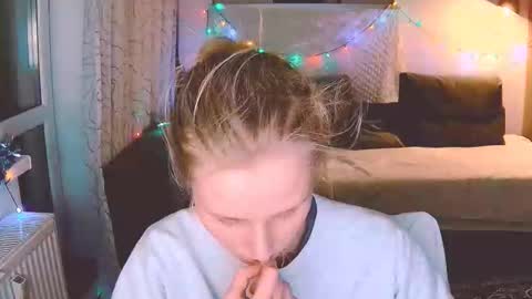 joy_keys online show from 12-23-24, 08:03