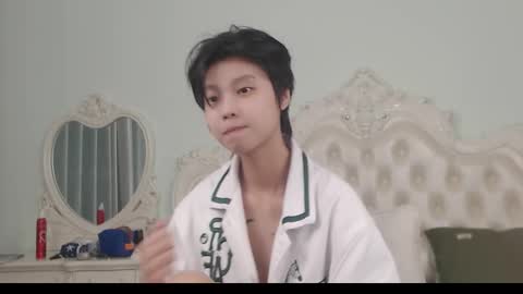 Snapshot of joycekay chatting on 10-29-25, 04:42 joycekay online show from 10-29-25, 04:42