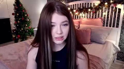 Snapshot of joyofsoul chatting on 12-25-24, 09:22 Ginny online show from 12-25-24, 09:22