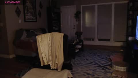 Snapshot of joyspareoh chatting on 09-11-25, 06:35 Joy Sparrow online show from 09-11-25, 06:35