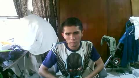 Snapshot of jperezoficcial chatting on 10-19-25, 11:38 J Prez Official online show from 10-19-25, 11:38