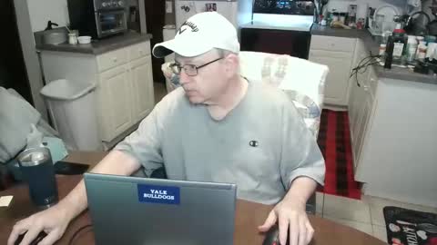 Snapshot of jpmel99 chatting on 01-14-25, 10:27 jpmel99 online show from 01-14-25, 10:27