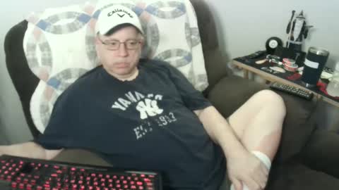 Snapshot of jpmel99 chatting on 09-13-25, 10:53 jpmel99 online show from 09-13-25, 10:53