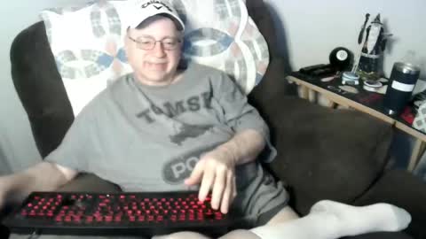 jpmel99 online show from 04-11-26, 11:42