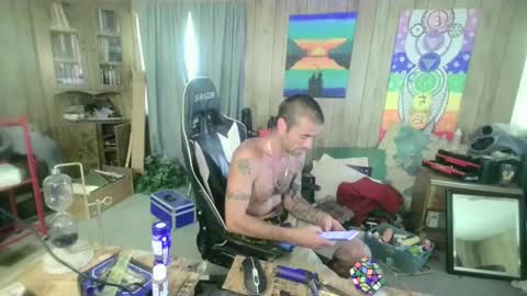 jrizzle1111 online show from 09-21-25, 08:43