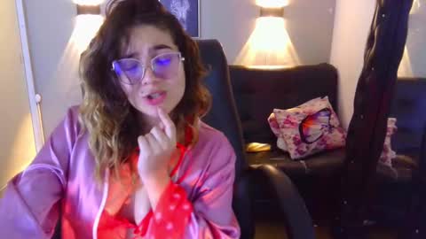 Snapshot of jsneiidy_ath chatting on 12-20-24, 07:12 Josneidy  Jos   online show from 12-20-24, 07:12