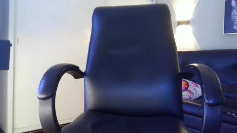 Snapshot of jsneiidy_ath chatting on 12-28-24, 10:14 Josneidy  Jos   online show from 12-28-24, 10:14