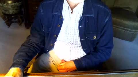 jt335577 online show from 11-26-25, 07:48