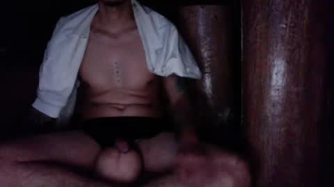 Snapshot of jtigre chatting on 11-18-25, 01:00 jtigre online show from 11-18-25, 01:00