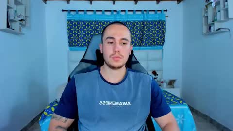 Juan online show from 02-19-25, 02:44