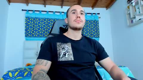 Juan online show from 02-21-25, 01:44