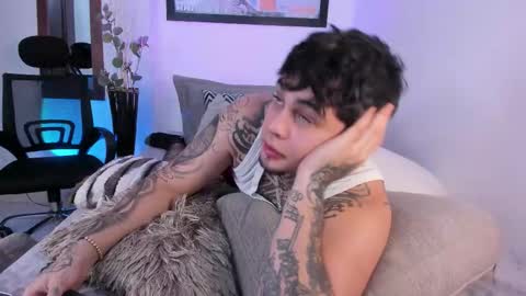 Snapshot of juan_alvarez18 chatting on 10-01-25, 01:22 juan_alvarez18 online show from 10-01-25, 01:22