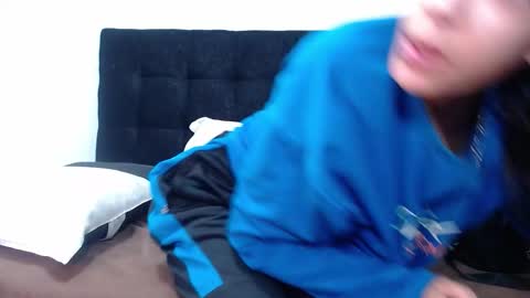    online show from 02-04-26, 12:00