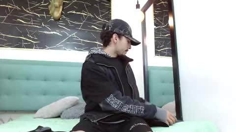 JUAN JOSE online show from 01-13-26, 03:01