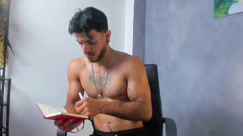 Juan Esteban online show from 02-06-26, 04:39