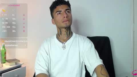 juancamilo66_ online show from 01-04-25, 06:09