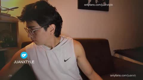 . online show from 12-18-25, 05:02