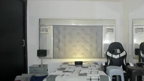 Snapshot of juandiegokingx chatting on 02-26-25, 04:03 Juan Diego Uribe online show from 02-26-25, 04:03