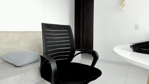 Snapshot of juandiegokingx chatting on 09-10-25, 11:10 Juan Diego Uribe online show from 09-10-25, 11:10