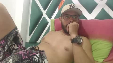 juanfe_style online show from 09-26-25, 08:57