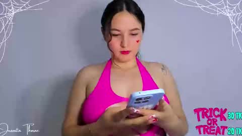 Snapshot of juanita_thorne chatting on 10-26-25, 12:38            online show from 10-26-25, 12:38