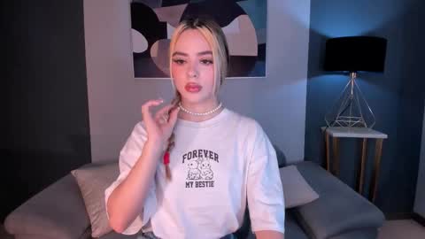 Juanita Clay online show from 09-09-25, 12:26