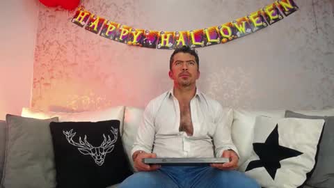 Juan k online show from 10-09-25, 01:31