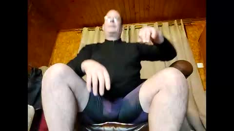 Snapshot of judojeff chatting on 12-17-24, 08:10 judojeff online show from 12-17-24, 08:10