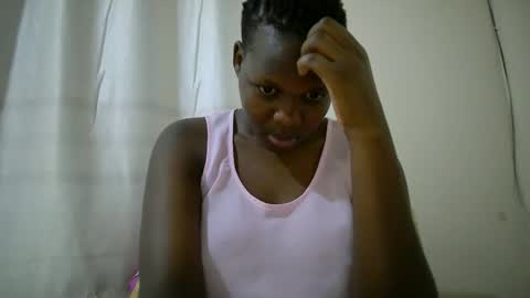 juicy_bella2 online show from 10-16-25, 08:43
