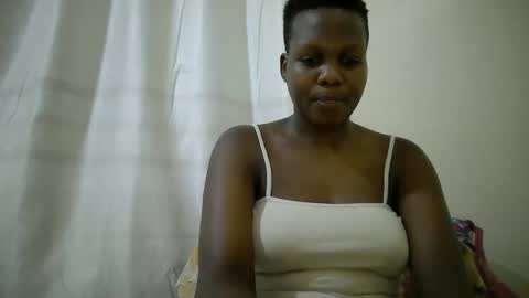 juicy_bella2 online show from 10-20-25, 07:47
