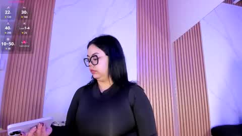 Juicy online show from 11-26-25, 11:00