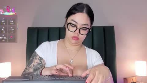 Juicy online show from 02-05-26, 11:04