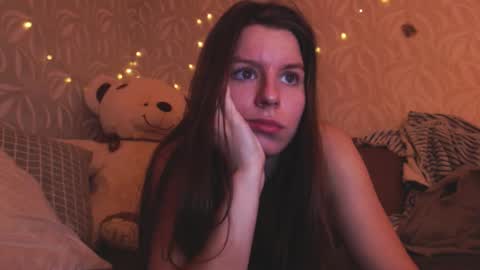 laura online show from 09-24-25, 02:42